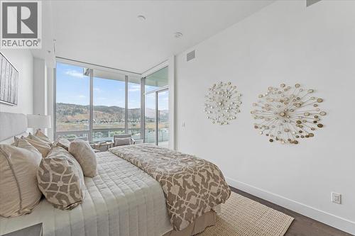 1181 Sunset Drive Unit# 2801, Kelowna, BC - Indoor Photo Showing Bedroom