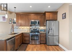 Kitchen area - 