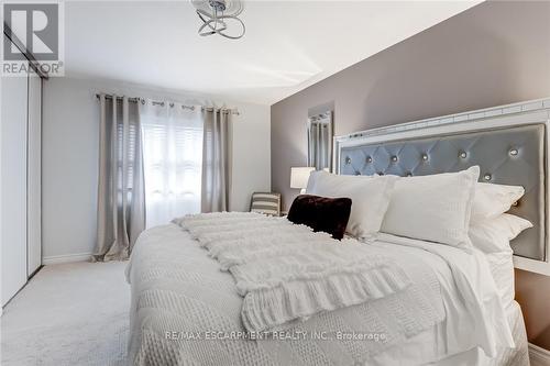 48 - 2825 Gananoque Drive, Mississauga, ON - Indoor Photo Showing Bedroom