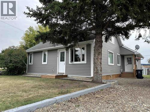 9615 97 AVENUE  Fort St. John, BC V1J 1N2