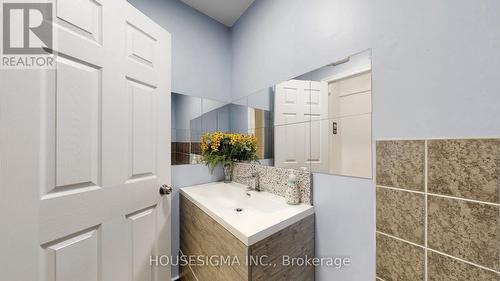 1784 Jane Street, Toronto, ON 