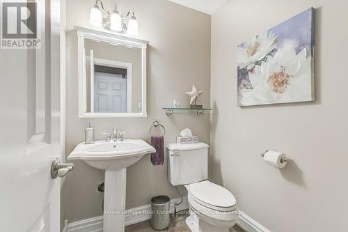 Powder room - 2139 Brays Lane, Oakville (Ga Glen Abbey), ON - Indoor Photo Showing Bathroom