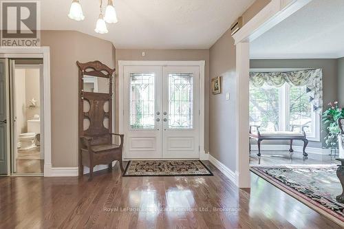 Spacious Foyer - 2139 Brays Lane, Oakville (Ga Glen Abbey), ON - Indoor Photo Showing Other Room