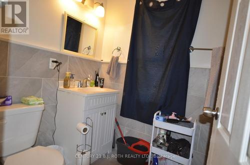 2nd Floor Unit Bathroom - 75 High Street, Barrie, ON - Indoor Photo Showing Bathroom