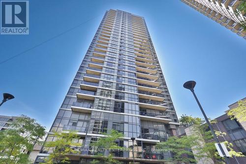 306 - 9 VALHALLA INN ROAD  Toronto, ON M9B 1S9