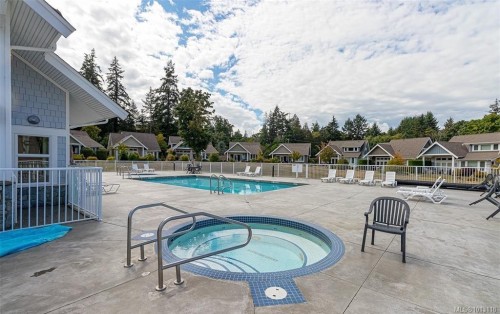 45-5251 Island Hwy West, Qualicum Beach, BC 