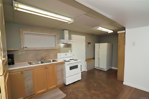 536 Strathdee Pl, Colwood, BC 