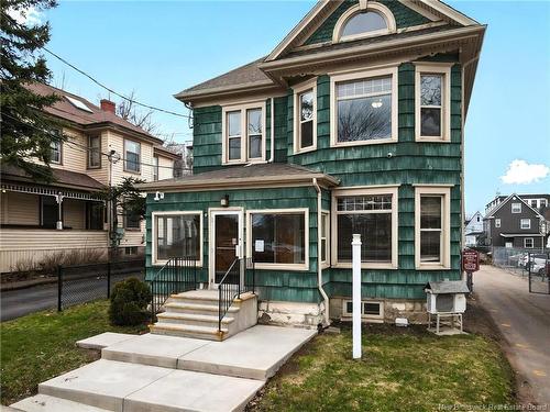 107 Cameron ST  Moncton, NB E1C 5Y7