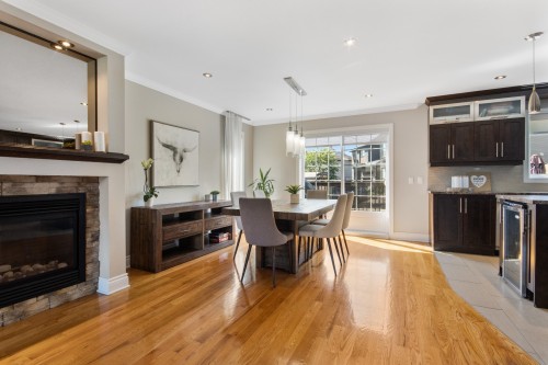 Salle à manger - 847 Rue Du Biat, Saint-Jean-Sur-Richelieu, QC - Indoor With Fireplace