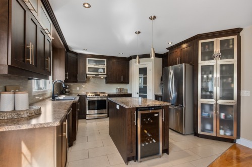 Cuisine - 847 Rue Du Biat, Saint-Jean-Sur-Richelieu, QC - Indoor Photo Showing Kitchen With Upgraded Kitchen