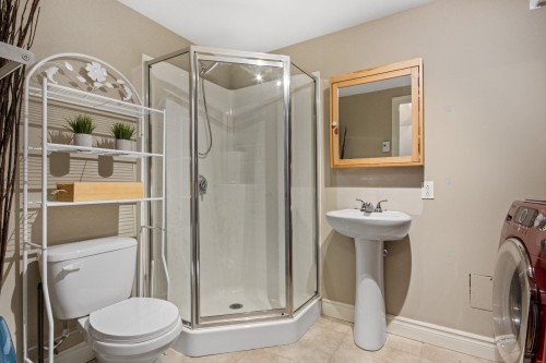 Salle de bains - 847 Rue Du Biat, Saint-Jean-Sur-Richelieu, QC - Indoor Photo Showing Bathroom