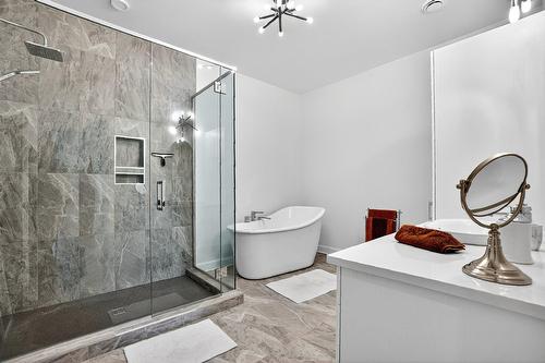 Bathroom - 202-180 34E Rue O., Venise-En-Québec, QC - Indoor Photo Showing Bathroom