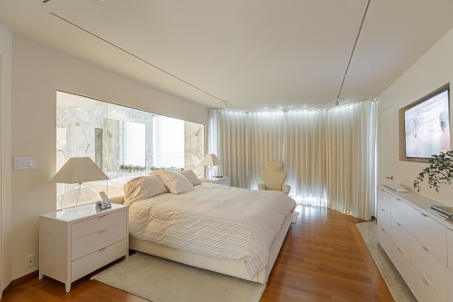 Primary bedroom - Ph2-3-30 Rue Berlioz, Montréal (Verdun/Île-Des-Soeurs), QC - Indoor Photo Showing Bedroom
