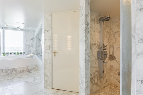 Ensuite bathroom - Ph2-3-30 Rue Berlioz, Montréal (Verdun/Île-Des-Soeurs), QC - Indoor Photo Showing Bathroom