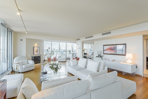 Living room - Ph2-3-30 Rue Berlioz, Montréal (Verdun/Île-Des-Soeurs), QC - Indoor Photo Showing Living Room