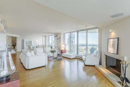 Living room - Ph2-3-30 Rue Berlioz, Montréal (Verdun/Île-Des-Soeurs), QC - Indoor Photo Showing Living Room With Fireplace