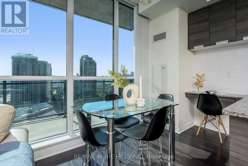 2007 - 55 Eglinton Avenue W, Mississauga, ON - Indoor Photo Showing Dining Room