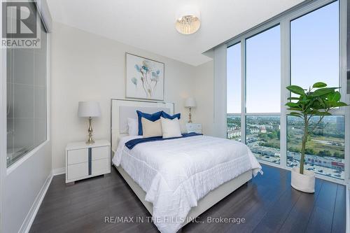 2007 - 55 Eglinton Avenue W, Mississauga, ON - Indoor Photo Showing Bedroom