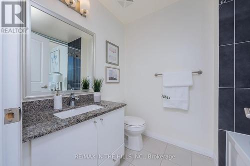 2007 - 55 Eglinton Avenue W, Mississauga, ON - Indoor Photo Showing Bathroom