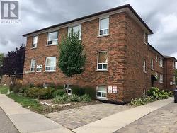 2 - 320 LAKESHORE ROAD Mississauga, ON L5H 1G8