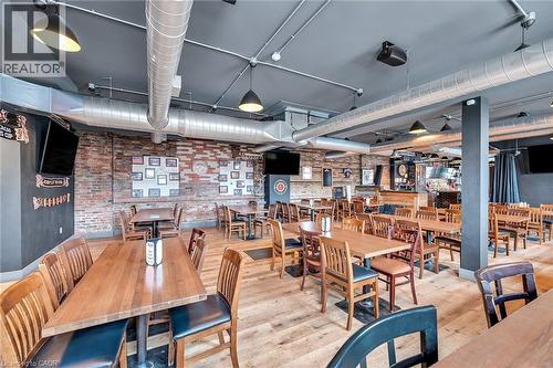 737 Barton Street E, Hamilton, ON 