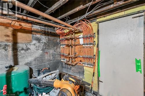 737 Barton Street E, Hamilton, ON 