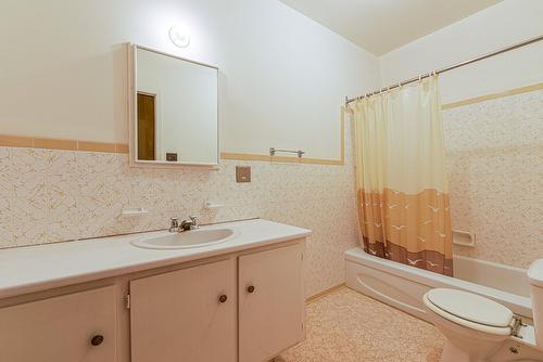 Other - 260 Rue St-Joseph, Mont-Saint-Grégoire, QC - Indoor Photo Showing Bathroom
