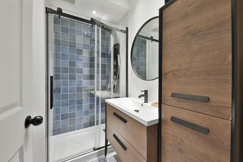 Bathroom - 5371 Rue De Lanaudière, Montréal (Le Plateau-Mont-Royal), QC - Indoor Photo Showing Bathroom