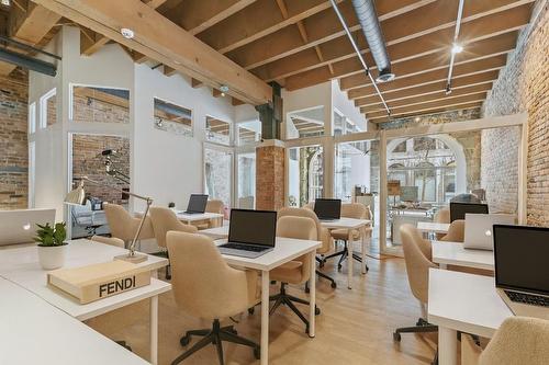 Office - A04A-48 Rue Le Royer O., Montréal (Ville-Marie), QC 