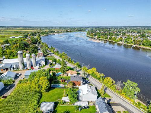 Aerial photo - 8310 Boul. Des Mille-Îles, Laval (Saint-François), QC - Outdoor With Body Of Water With View