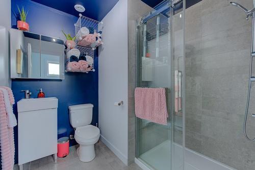 Salle de bains - 16-500 Boul. Notre-Dame, Pont-Rouge, QC - Indoor Photo Showing Bathroom