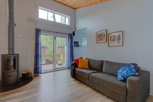 Salon - 16-500 Boul. Notre-Dame, Pont-Rouge, QC - Indoor Photo Showing Living Room