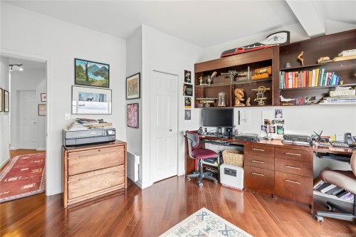 401-650 Prideaux St, Nanaimo, BC - Indoor Photo Showing Office