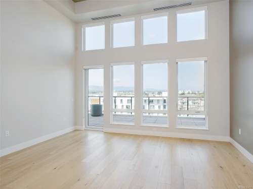 603-2461 Sidney Ave, Sidney, BC - Indoor Photo Showing Other Room