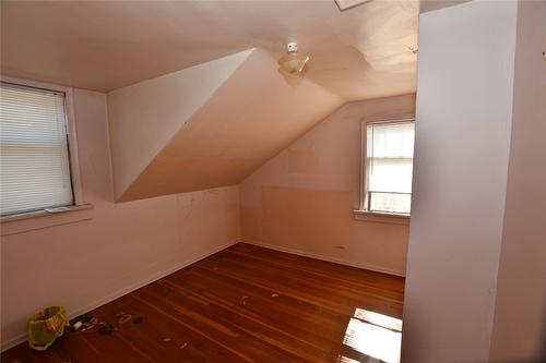 421 Wade Avenue, Penticton, BC - Indoor Photo Showing Other Room