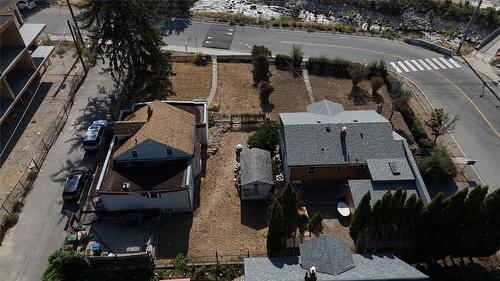 421 Wade Avenue, Penticton, BC - Outdoor