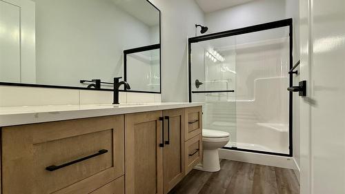 200-70 Boundary Street, Kimberley, BC - Indoor Photo Showing Bathroom