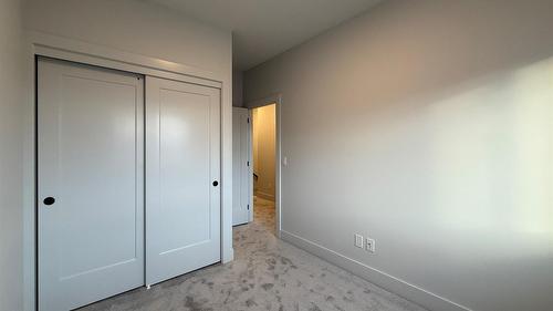 200-70 Boundary Street, Kimberley, BC - Indoor Photo Showing Other Room