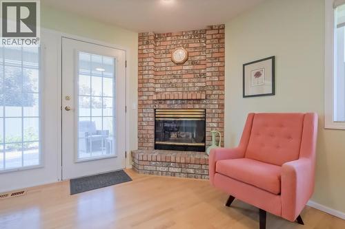 3333 South Main Street Unit# 143, Penticton, BC - Indoor Photo Showing Living Room With Fireplace