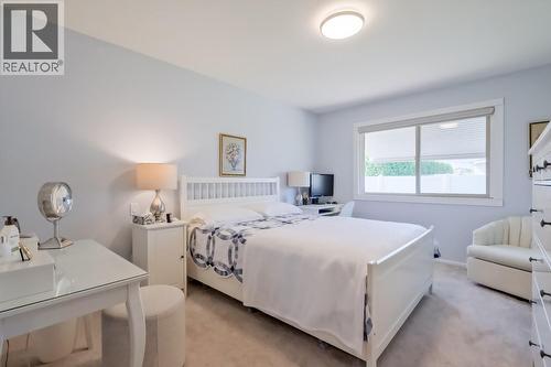 3333 South Main Street Unit# 143, Penticton, BC - Indoor Photo Showing Bedroom