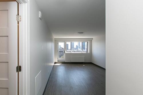 Salon - 102-3605 Rue St-Urbain, Montréal (Le Plateau-Mont-Royal), QC - Indoor Photo Showing Other Room