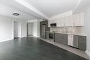 Kitchen - 310-4851 Ch. De La Côte-St-Luc, Montréal (Côte-Des-Neiges/Notre-Dame-De-Grâce), QC  - Indoor Photo Showing Kitchen 