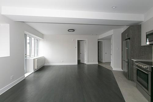 Living room - 310-4851 Ch. De La Côte-St-Luc, Montréal (Côte-Des-Neiges/Notre-Dame-De-Grâce), QC - Indoor