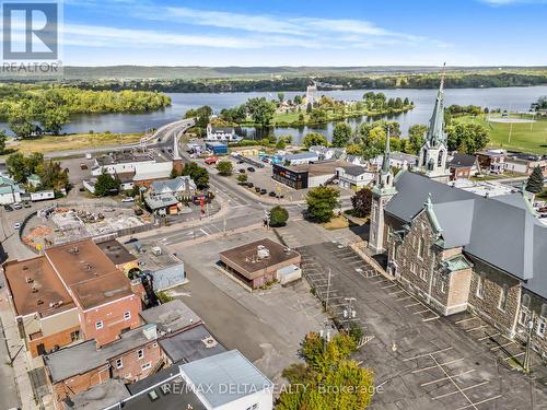 418 Main Street E, Hawkesbury, ON 