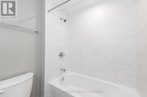 634 Danaca Private, Ottawa, ON - Indoor Photo Showing Bathroom
