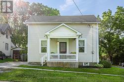 52 ONTARIO STREET N  St. Marys, ON N4X 1C8