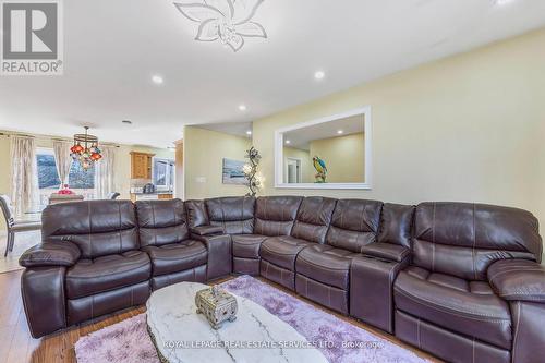 96 46Th Street N, Wasaga Beach, ON - Indoor Photo Showing Living Room