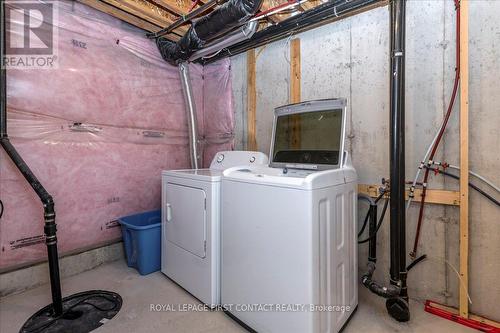 22 Admiral Crescent, Essa, ON - Indoor Photo Showing Laundry Room