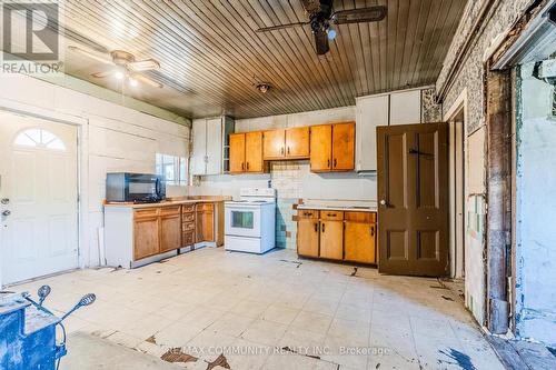 754 Porter Road, Kawartha Lakes, ON - Indoor Photo Showing Kitchen With Double Sink