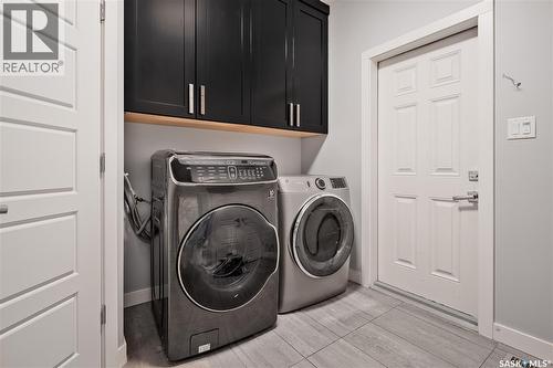 4311 Sandpiper Crescent E, Regina, SK - Indoor Photo Showing Laundry Room